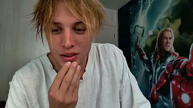 Cryptikov online show from 06-19-26, 01:54