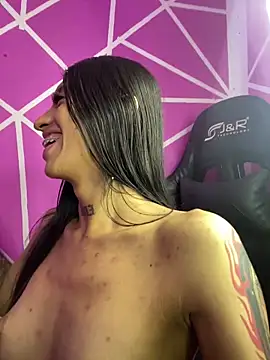 Snapshot of Ortegakim chatting on 02-14-25, 04:58 Ortegakim online show from 02-14-25, 04:58