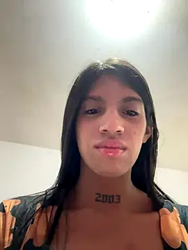 Snapshot of Ortegakim chatting on 10-12-25, 03:00 Ortegakim online show from 10-12-25, 03:00