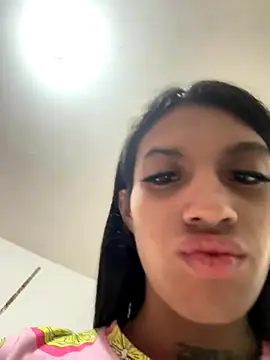 Snapshot of Ortegakim chatting on 11-16-25, 05:18 Ortegakim online show from 11-16-25, 05:18