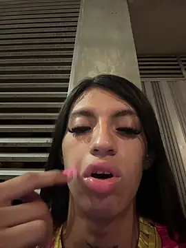 Snapshot of Ortegakim chatting on 03-04-26, 12:05 Ortegakim online show from 03-04-26, 12:05