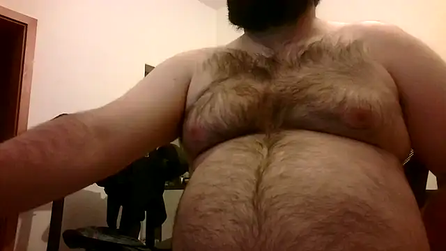 Snapshot of Superbearc89 chatting on 10-24-25, 10:06 Superbearc89 online show from 10-24-25, 10:06