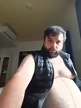 Snapshot of Superbearc89 chatting on 07-21-26, 04:42 Superbearc89 online show from 07-21-26, 04:42