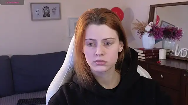 doll lesli online show from 02-25-25, 02:22