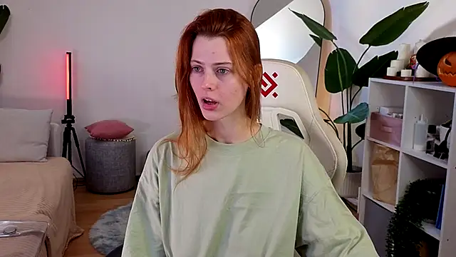 doll lesli online show from 10-23-25, 09:30