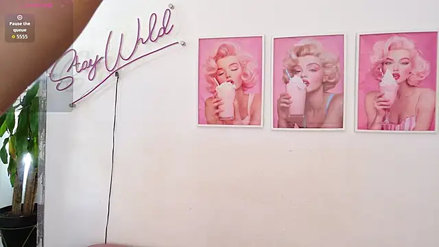 Adele LatinLady online show from 06-20-26, 08:11