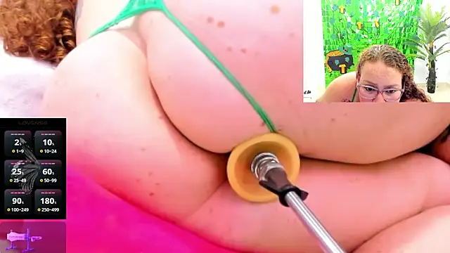 Paulina Davis  online show from 03-18-25, 02:04