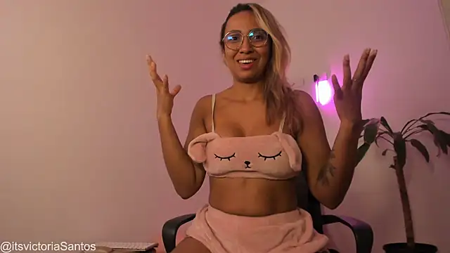 Victoriasant online show from 03-27-26, 08:26