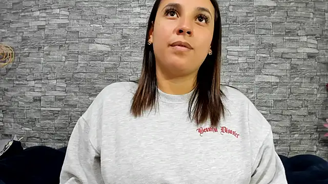 LizzRouse online show from 02-03-25, 08:46