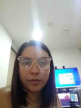 Snapshot of LizzRouse chatting on 02-23-26, 08:50 LizzRouse online show from 02-23-26, 08:50