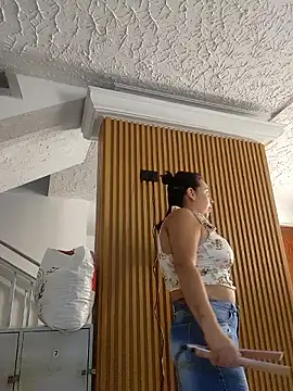 Snapshot of LizzRouse chatting on 03-04-26, 06:47 LizzRouse online show from 03-04-26, 06:47