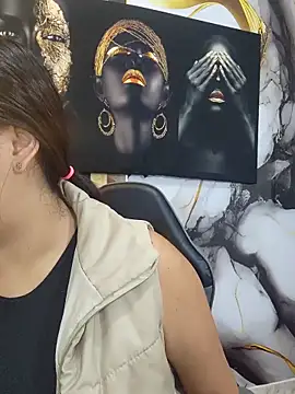 LizzRouse online show from 04-24-26, 09:06