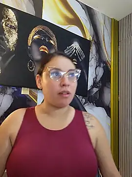 LizzRouse online show from 04-26-26, 12:14