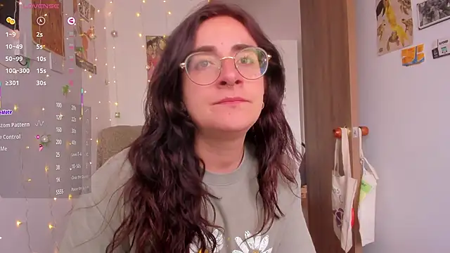 linda giggle online show from 10-29-25, 08:32