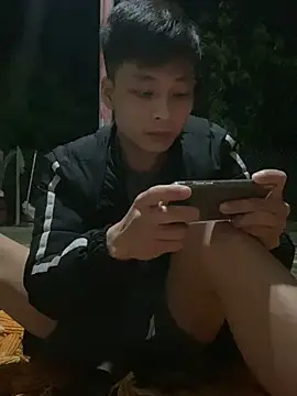 Snapshot of Naughty--asian chatting on 03-17-25, 02:34 Naughty--asian online show from 03-17-25, 02:34