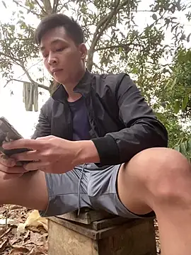 Snapshot of Naughty--asian chatting on 03-20-25, 10:54 Naughty--asian online show from 03-20-25, 10:54