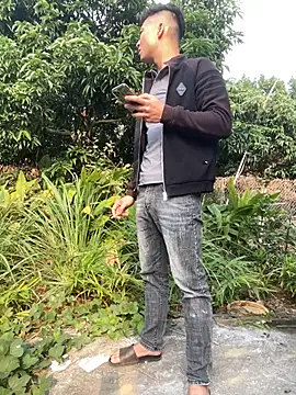 Snapshot of Naughty--asian chatting on 12-01-25, 02:05 Naughty--asian online show from 12-01-25, 02:05