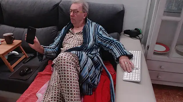 Nudelschwanz online show from 02-10-25, 04:52