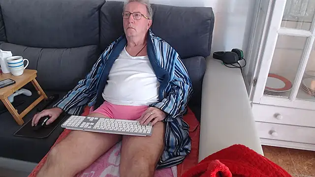 Nudelschwanz online show from 02-10-25, 04:04