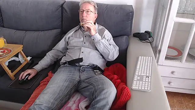 Nudelschwanz online show from 02-13-25, 11:39