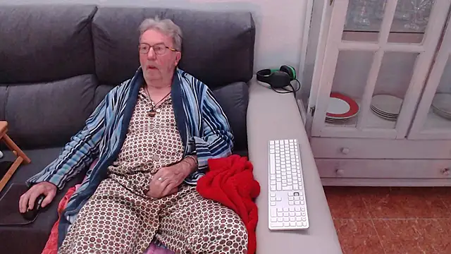 Nudelschwanz online show from 02-16-25, 07:04