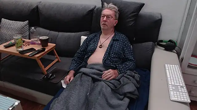 Nudelschwanz online show from 03-04-25, 10:46