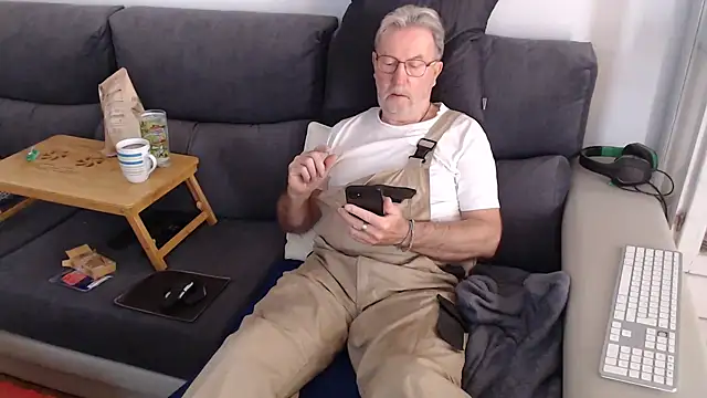 Nudelschwanz online show from 03-08-25, 09:28