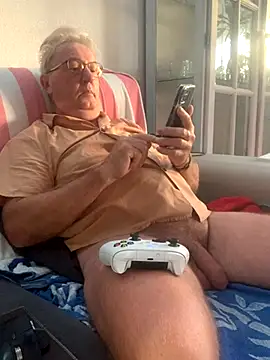 Nudelschwanz online show from 10-23-25, 07:07