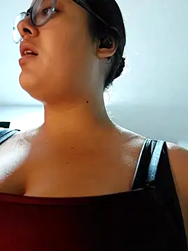 Snapshot of ZabathMiller chatting on 11-21-25, 01:15 ZabathMiller online show from 11-21-25, 01:15