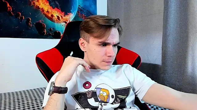 Snapshot of LetsDoSomethingFun chatting on 02-11-25, 01:51 LetsDoSomethingFun online show from 02-11-25, 01:51