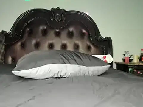 Snapshot of ThickAssRena chatting on 03-09-25, 02:07 ThickAssRena online show from 03-09-25, 02:07