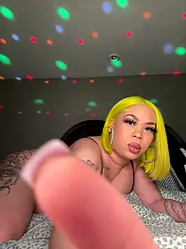 Snapshot of ThickAssRena chatting on 09-14-25, 07:29 ThickAssRena online show from 09-14-25, 07:29