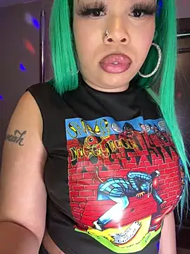 Snapshot of ThickAssRena chatting on 02-01-26, 11:31 ThickAssRena online show from 02-01-26, 11:31