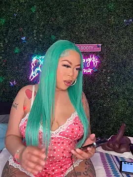 Snapshot of ThickAssRena chatting on 02-13-26, 01:45 ThickAssRena online show from 02-13-26, 01:45