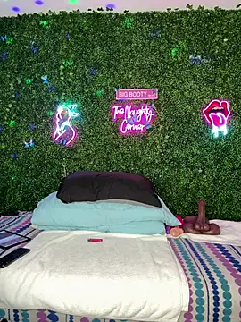 Snapshot of ThickAssRena chatting on 02-18-26, 08:43 ThickAssRena online show from 02-18-26, 08:43