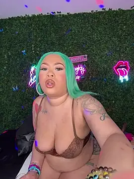 Snapshot of ThickAssRena chatting on 03-04-26, 09:15 ThickAssRena online show from 03-04-26, 09:15