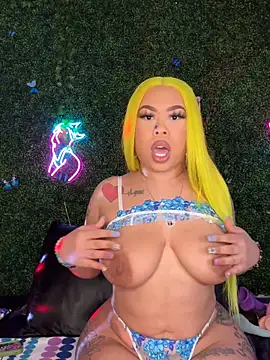 Snapshot of ThickAssRena chatting on 03-15-26, 08:20 ThickAssRena online show from 03-15-26, 08:20