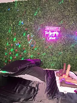 ThickAssRena online show from 04-30-26, 07:25