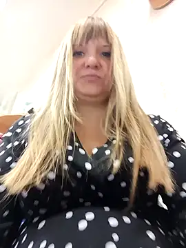Snapshot of Office_Albertina chatting on 09-11-25, 10:10 Office Albertina online show from 09-11-25, 10:10