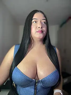cami ortiz   online show from 03-09-25, 09:14