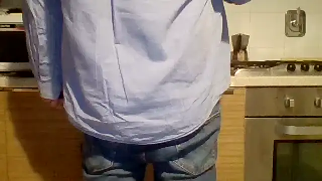 Snapshot of woww791 chatting on 11-04-25, 03:22 woww791 online show from 11-04-25, 03:22