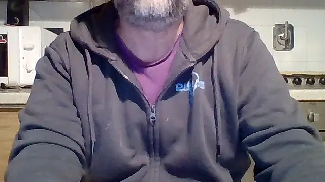 Snapshot of woww791 chatting on 11-10-25, 02:49 woww791 online show from 11-10-25, 02:49