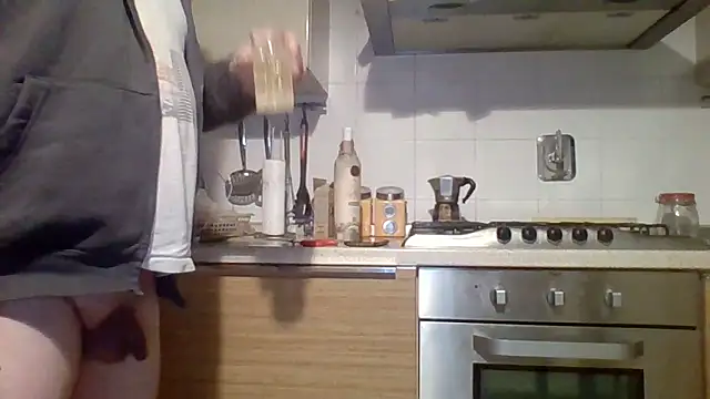 Snapshot of woww791 chatting on 11-13-25, 05:45 woww791 online show from 11-13-25, 05:45