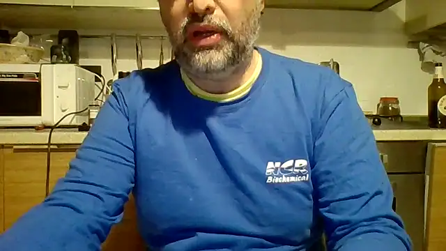 Snapshot of woww791 chatting on 01-09-26, 08:32 woww791 online show from 01-09-26, 08:32