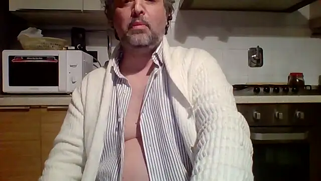 Snapshot of woww791 chatting on 02-15-26, 09:11 woww791 online show from 02-15-26, 09:11