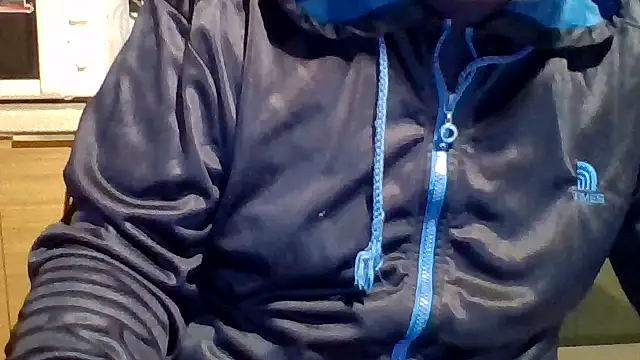 Snapshot of woww791 chatting on 03-06-26, 04:14 woww791 online show from 03-06-26, 04:14