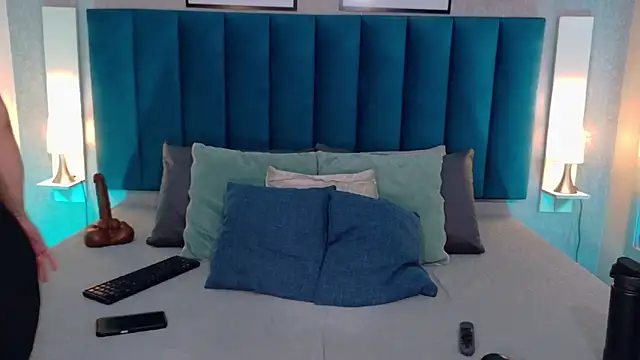 Snapshot of Madisonsmiith chatting on 01-17-26, 08:34 Madisonsmiith online show from 01-17-26, 08:34