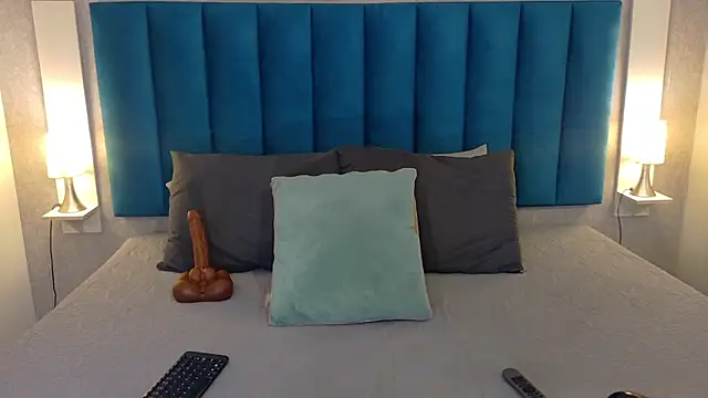 Snapshot of Madisonsmiith chatting on 06-16-26, 08:22 Madisonsmiith online show from 06-16-26, 08:22