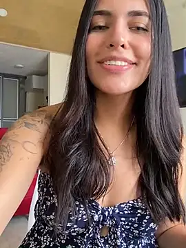 Snapshot of DaphneUwu chatting on 12-03-24, 05:23 DaphneUwu online show from 12-03-24, 05:23