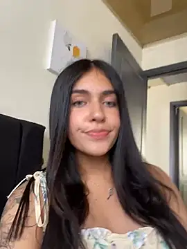 Snapshot of DaphneUwu chatting on 01-20-25, 05:27 DaphneUwu online show from 01-20-25, 05:27